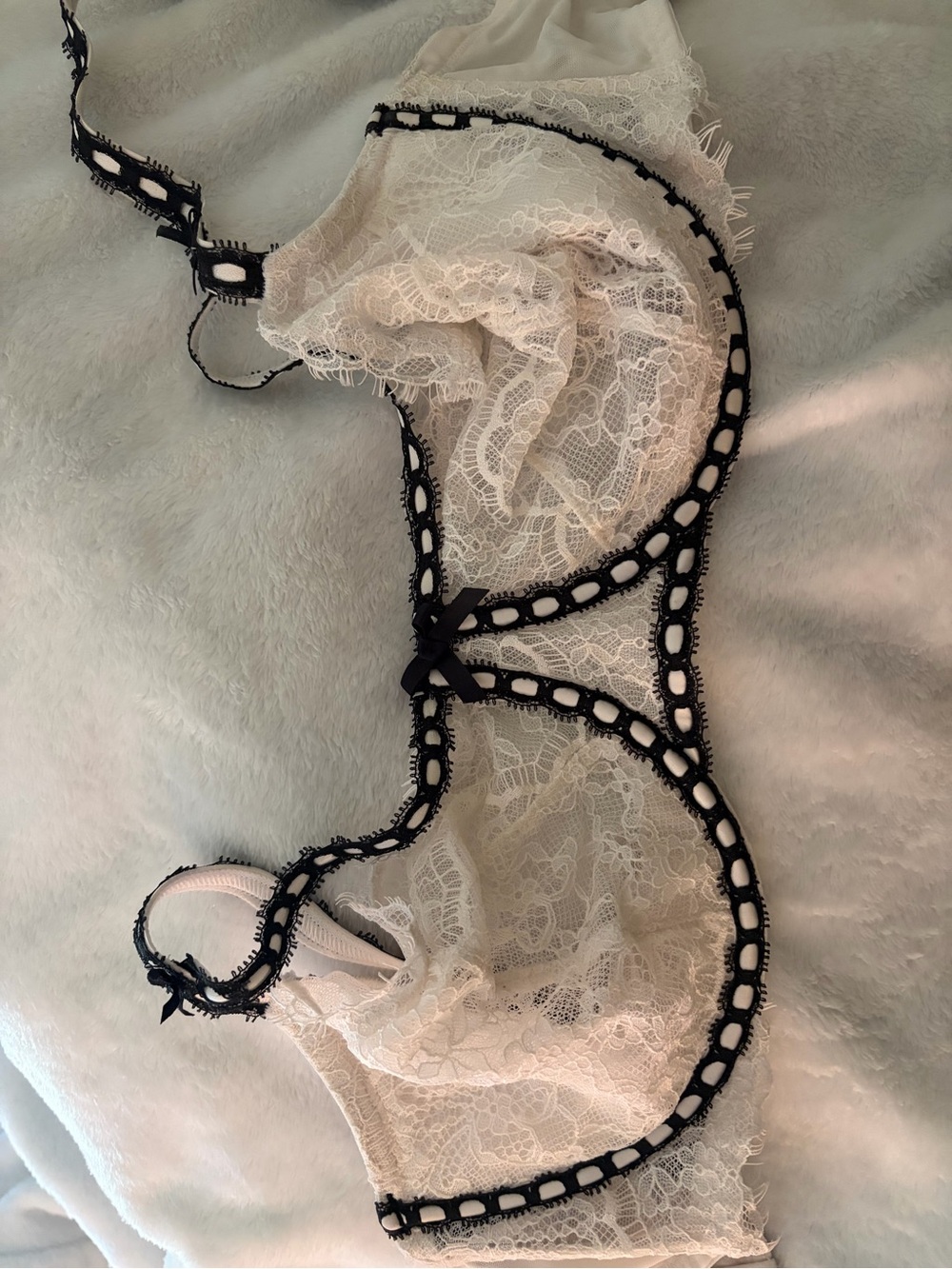 Victoria's Secret Ivory Lace Bra with Black Trim